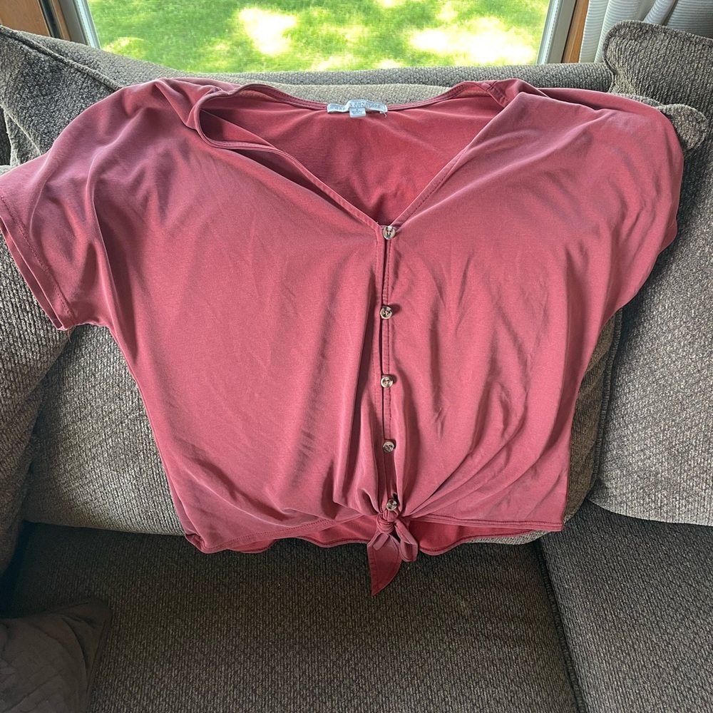 Women’s small tie button up tshirt